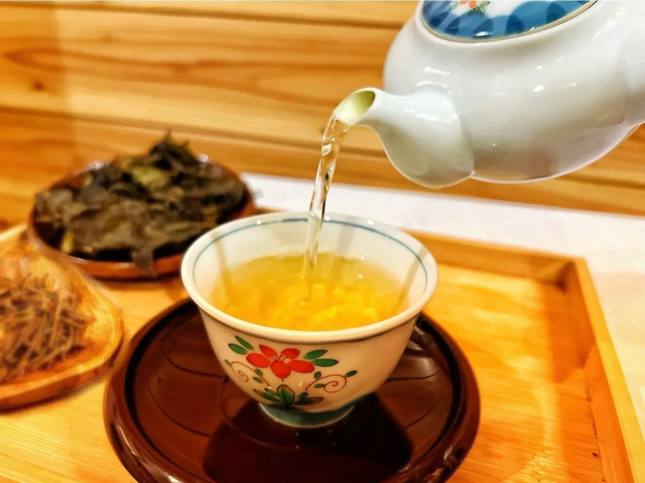 阿波番茶 (晚茶) 大袋 100g×4袋セット (後発酵茶) 商品一覧 |