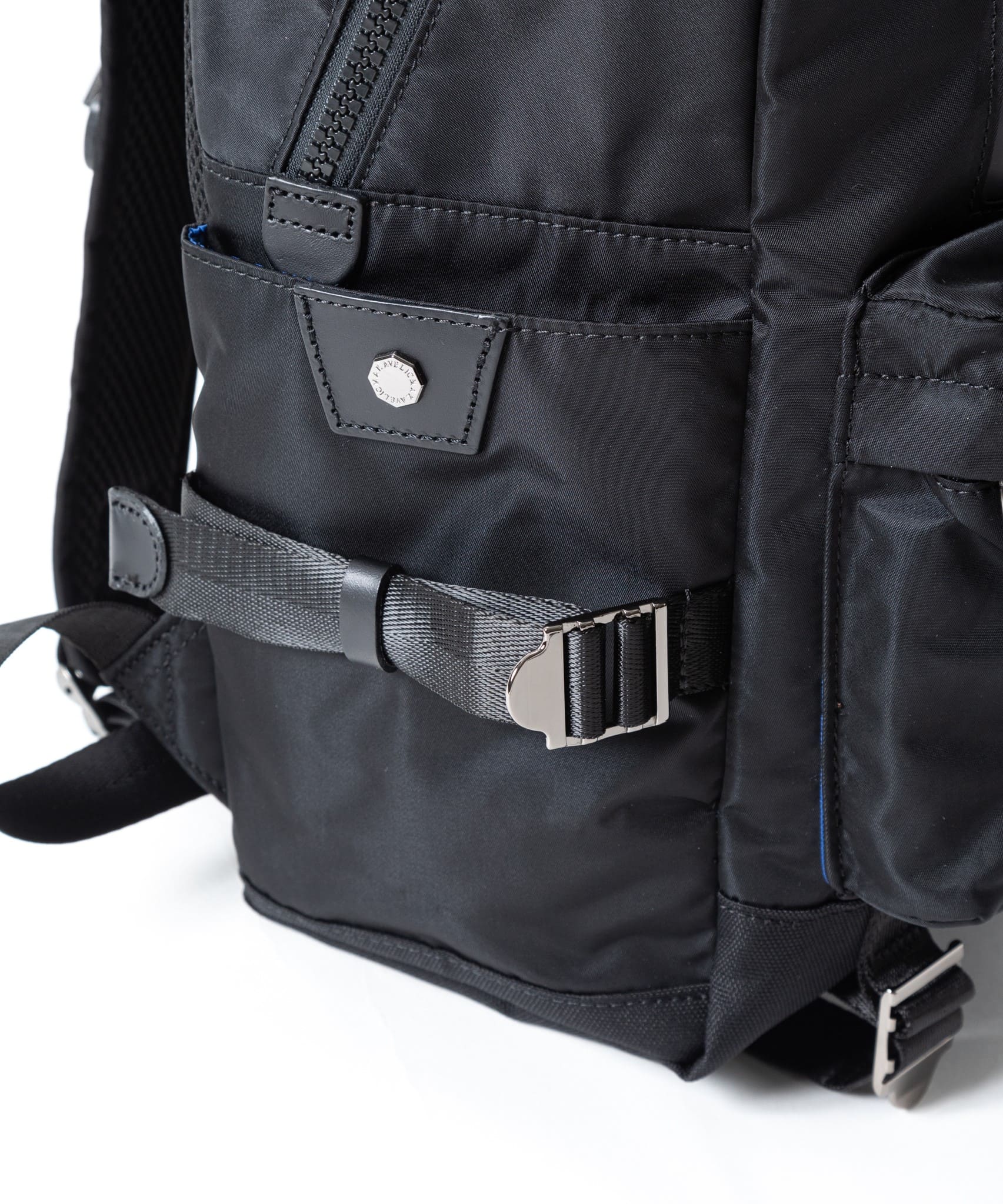 FUNDAMENTAL DAYPACK | MAKAVELIC OFFICIAL ONLINE STORE