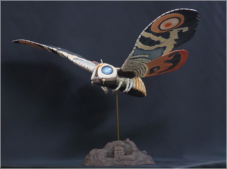 モスラ 成虫】モンスターアーツ モスラ(成虫&幼虫) Special Color Ver. S.H