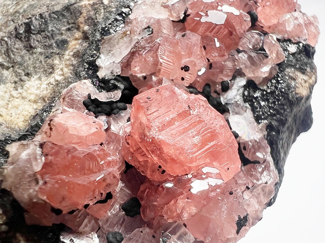 ロードクロサイト 母岩付き ペルー産 鉱石 鉱物 ミネラル 標本 原石