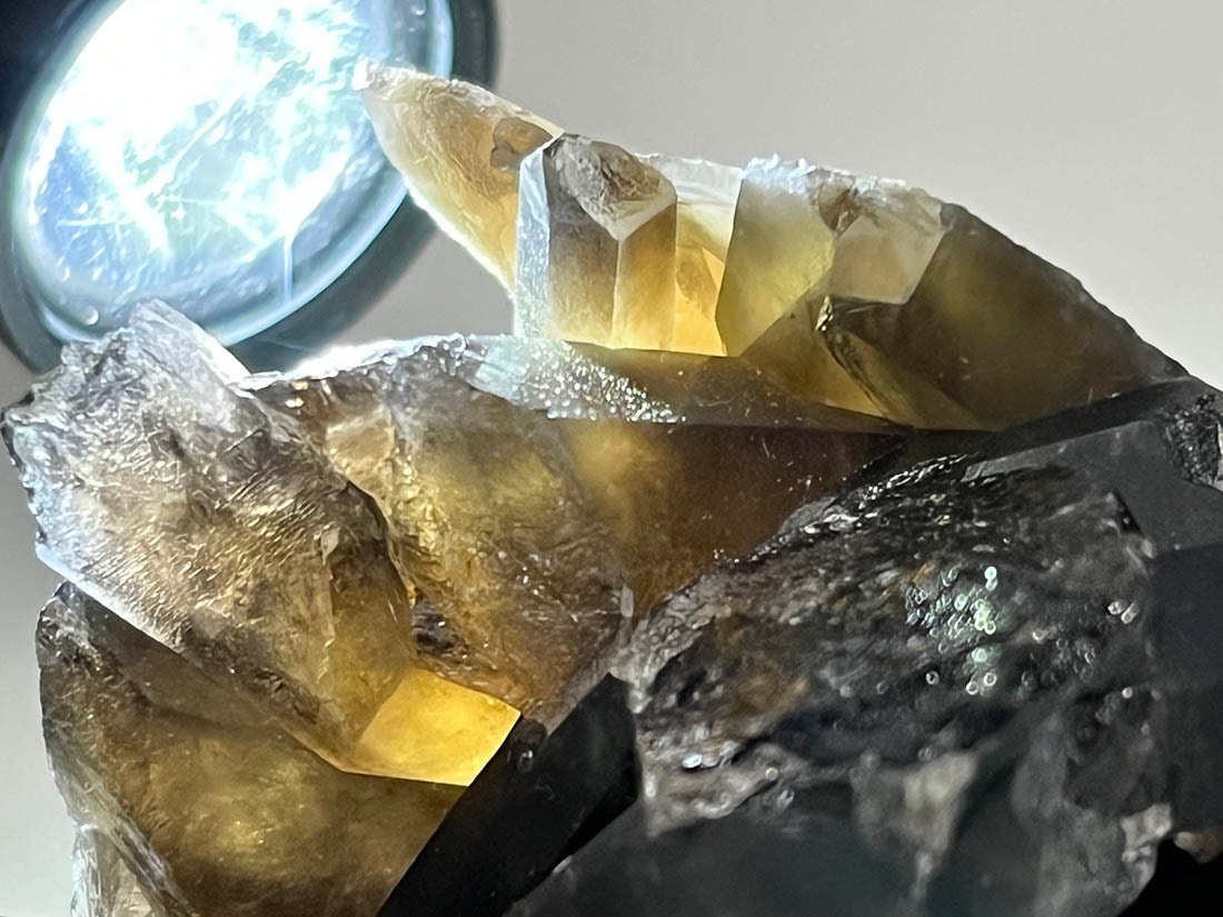 マダガスカル産 スモーキークォーツ (煙水晶) / Smoky Quartz