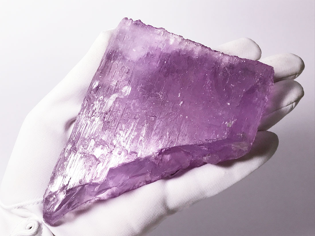 高品質】アフガニスタン産クンツァイト