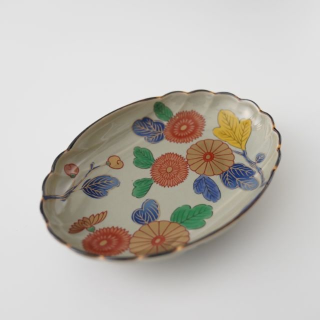 波佐見焼 古伊万里菊紋 楕円皿 ｜ 四季折々のおしゃれな和食器通販