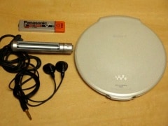 SONY ソニー CDウォークマン D-NE20 2007年製 ホワイト Rare Vintage