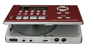 CD-GT2 Portable CD Guitar Trainerポータブル CD ギタートレーナー TASCAM