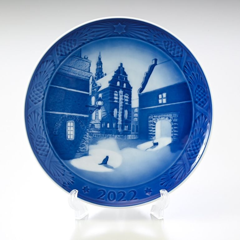 ロイヤルコペンハーゲン イヤープレート 2022年 令和4年 皿立て付き