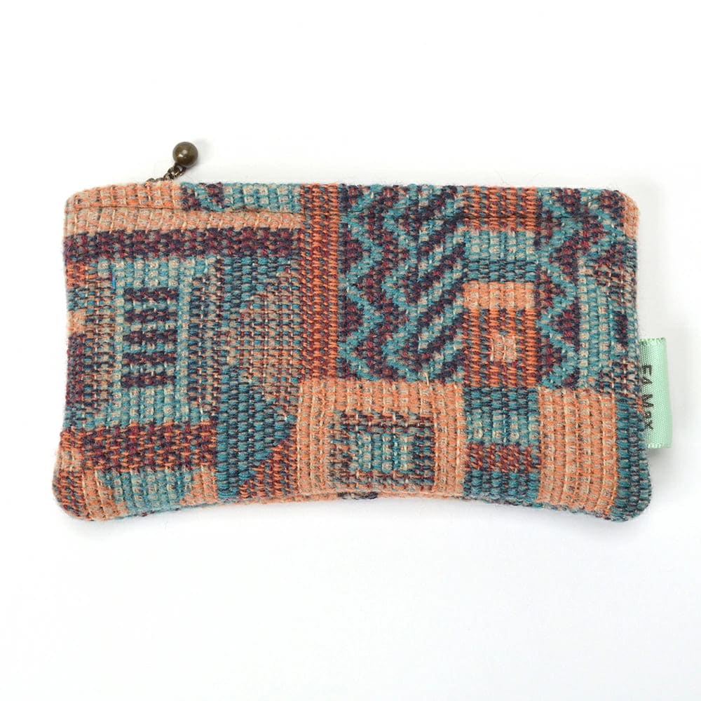 貴重】E4系Max座席シートから作られたポーチ