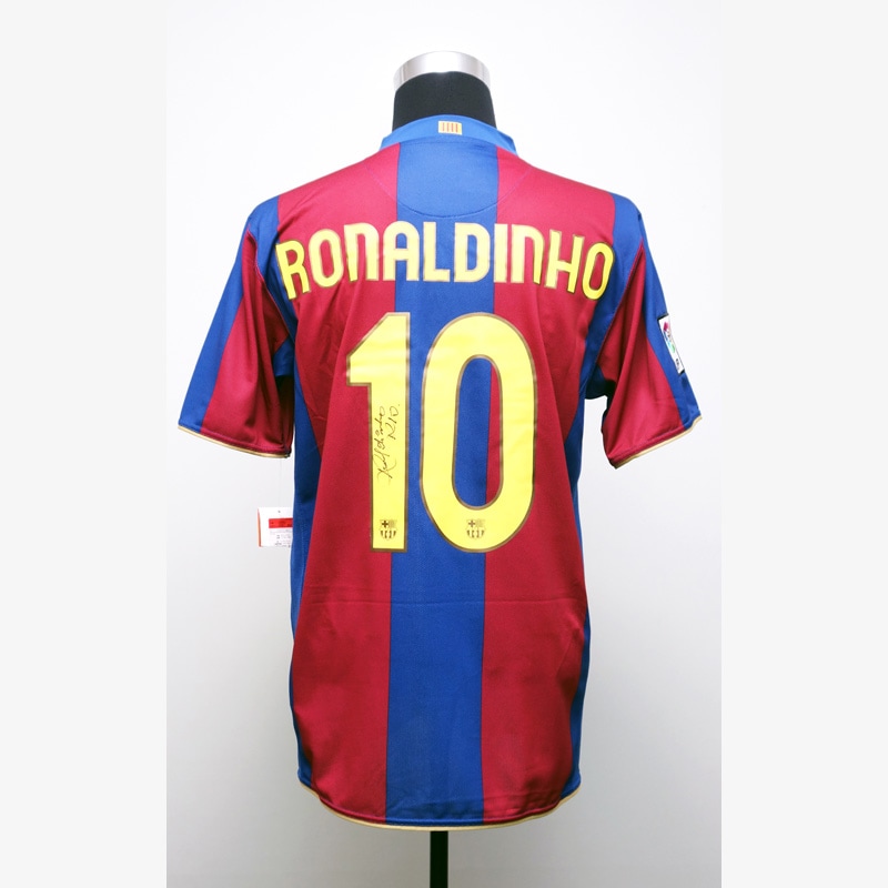 ロナウジーニョ直筆サイン入りバルセロナ07/08ホームユニフォーム