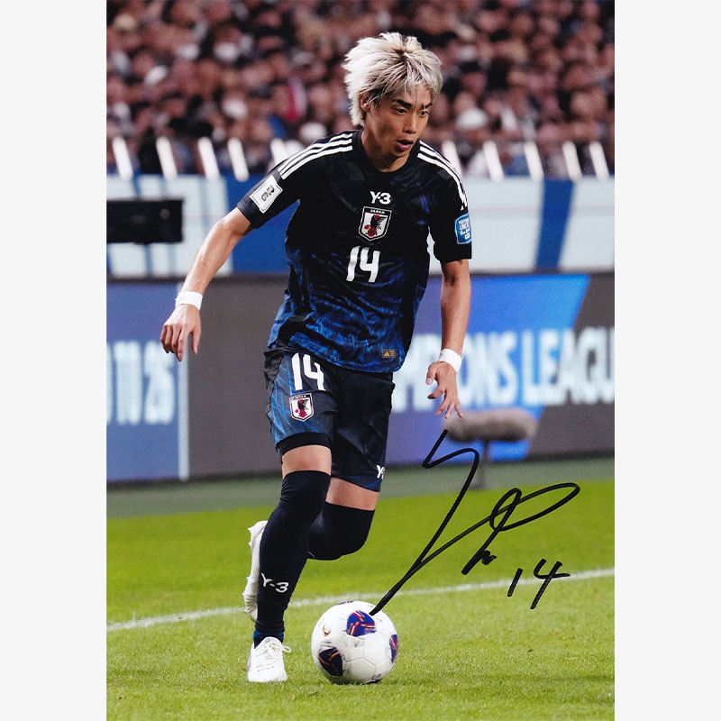伊東純也 直筆サイン入り日本代表2024フォト (A4) | THE DUGOUT
