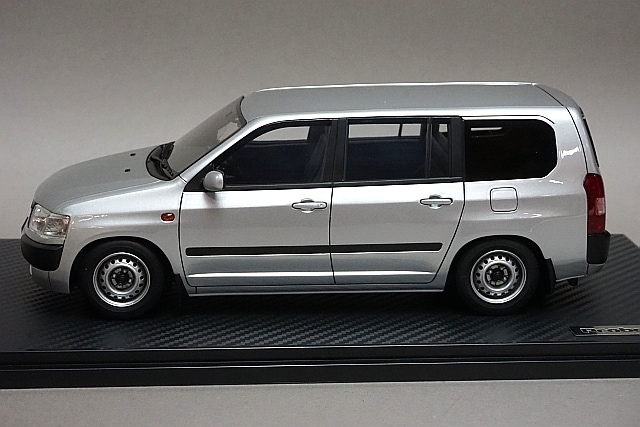 1/18 イグニッションモデル IG1643 トヨタ プロボックス Toyota Probox