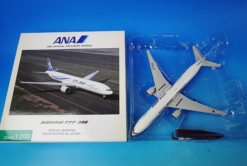 新品未開封】全日空商事 1/200 ANA B777-300 JA752A B-Models 1:200