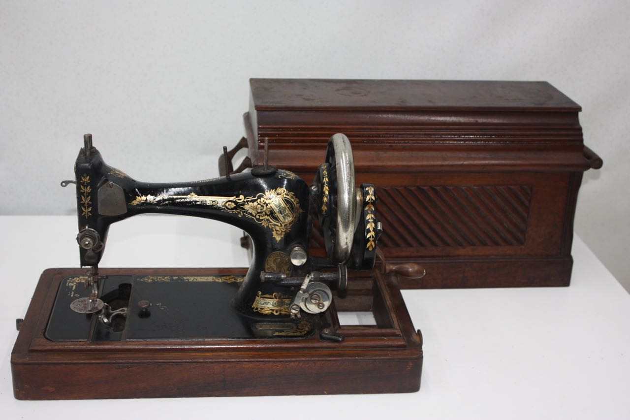 ミシン 3 | 倫敦商会,アンティーク雑貨,機械物,ミシン | ANTIKAと