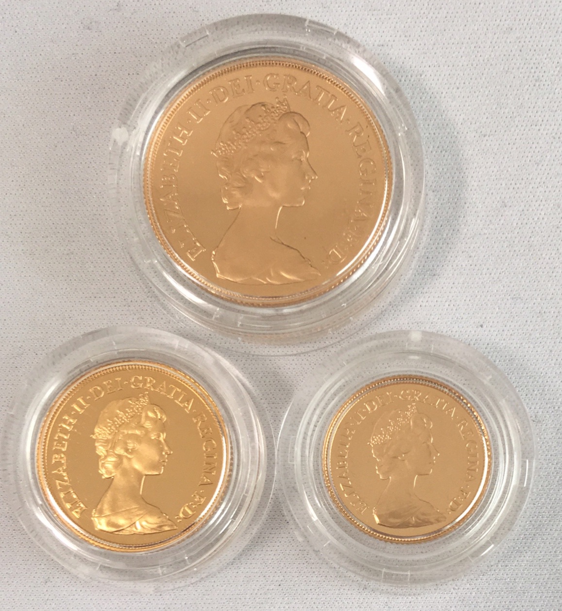 1983年グレートブリテン プルーフソブリン金貨3枚セット箱付き | 生産