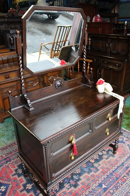 ☆在庫一掃セール☆イギリスアンティーク家具 ドレッシングチェスト