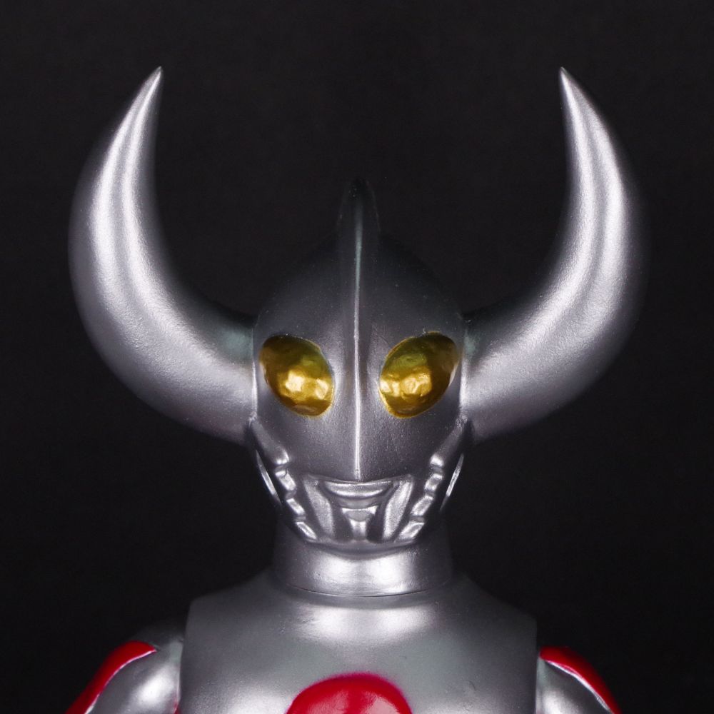 ハンサムタロウエム ウルトラの父 ソフビ 蓄光 ウルトラマン 新品