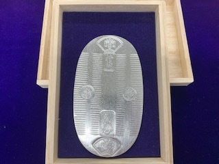 桐箱入純銀造幣局刻印入小判「天保五両判」デザイン純銀小判100g