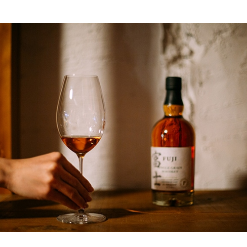 キリン ジャパニーズウイスキー 富士グラス付き 化粧箱入り（贈答品に最適です） キリン ジャパニーズウイスキー 富士グラス付き 化粧箱入り（贈答品に