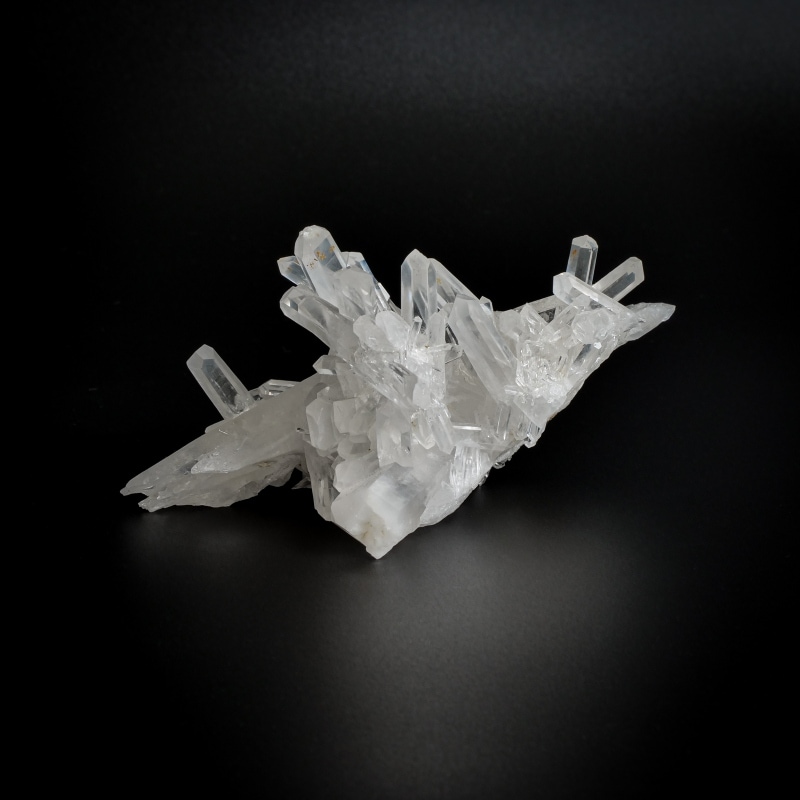 天然石チタニウムインクォーツ原石クラスターA68