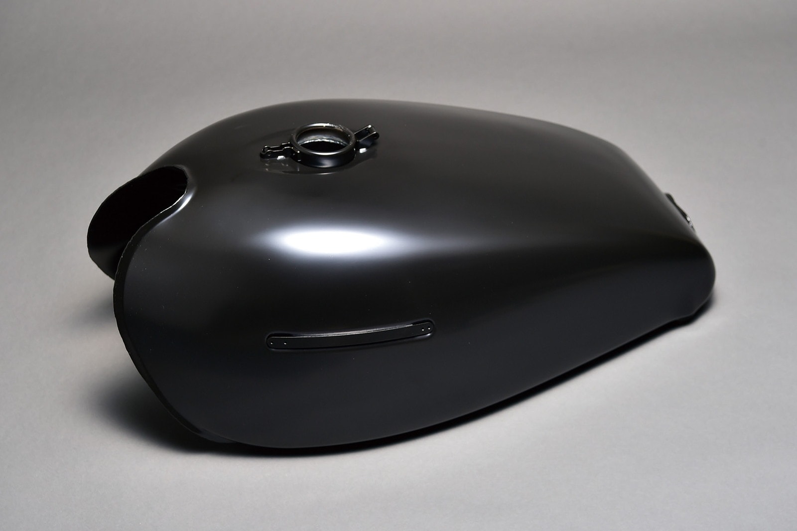 Z1/Z2 タンク ダブルピッチ ペイントベース/カチオン | フューエル