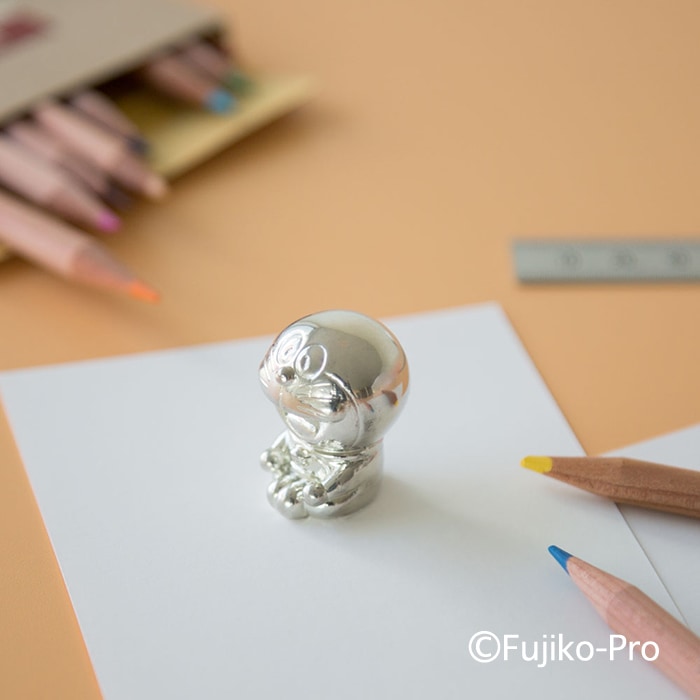 ドラえもんペーパーウェイト【ドラえもんシリーズ】｜錫製雑貨・酒器の