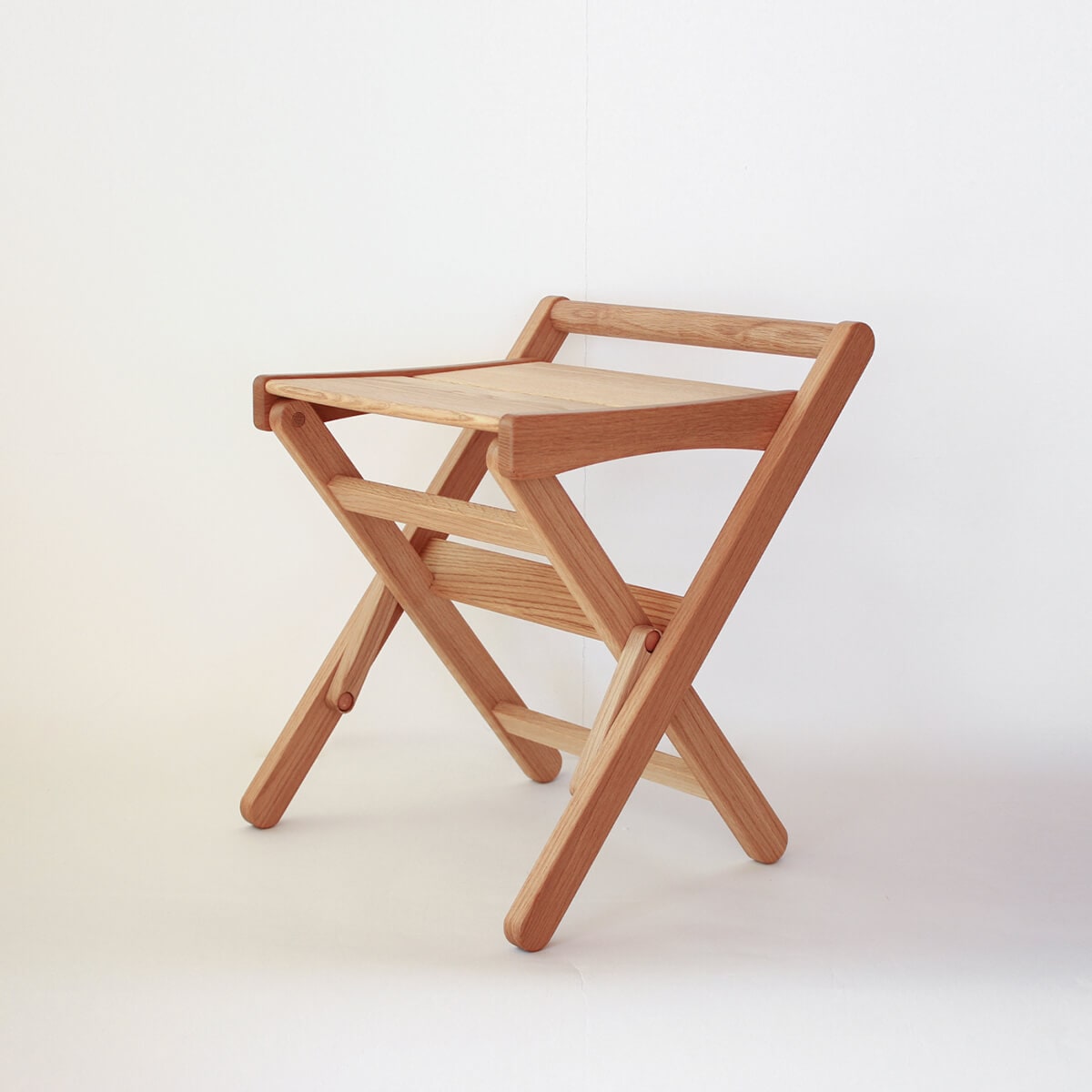折りたたみスツール｜オークヴィレッジオンラインショップ