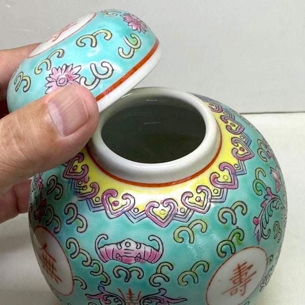 清康熙緑地粉彩麒麟紋方茶壺 茶道具景徳鎮 陶磁器 装飾品 現代工芸品