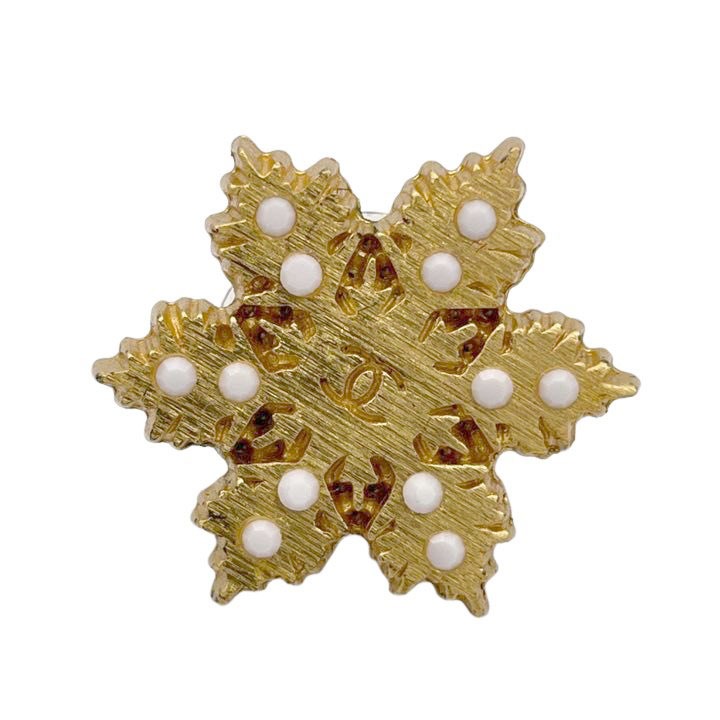 CHANEL シャネル ピアス スノーフレーク 雪の結晶 ゴールド ホワイト