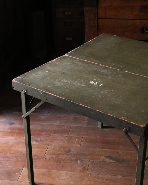 U.S.ミリタリーフォールディングテーブル