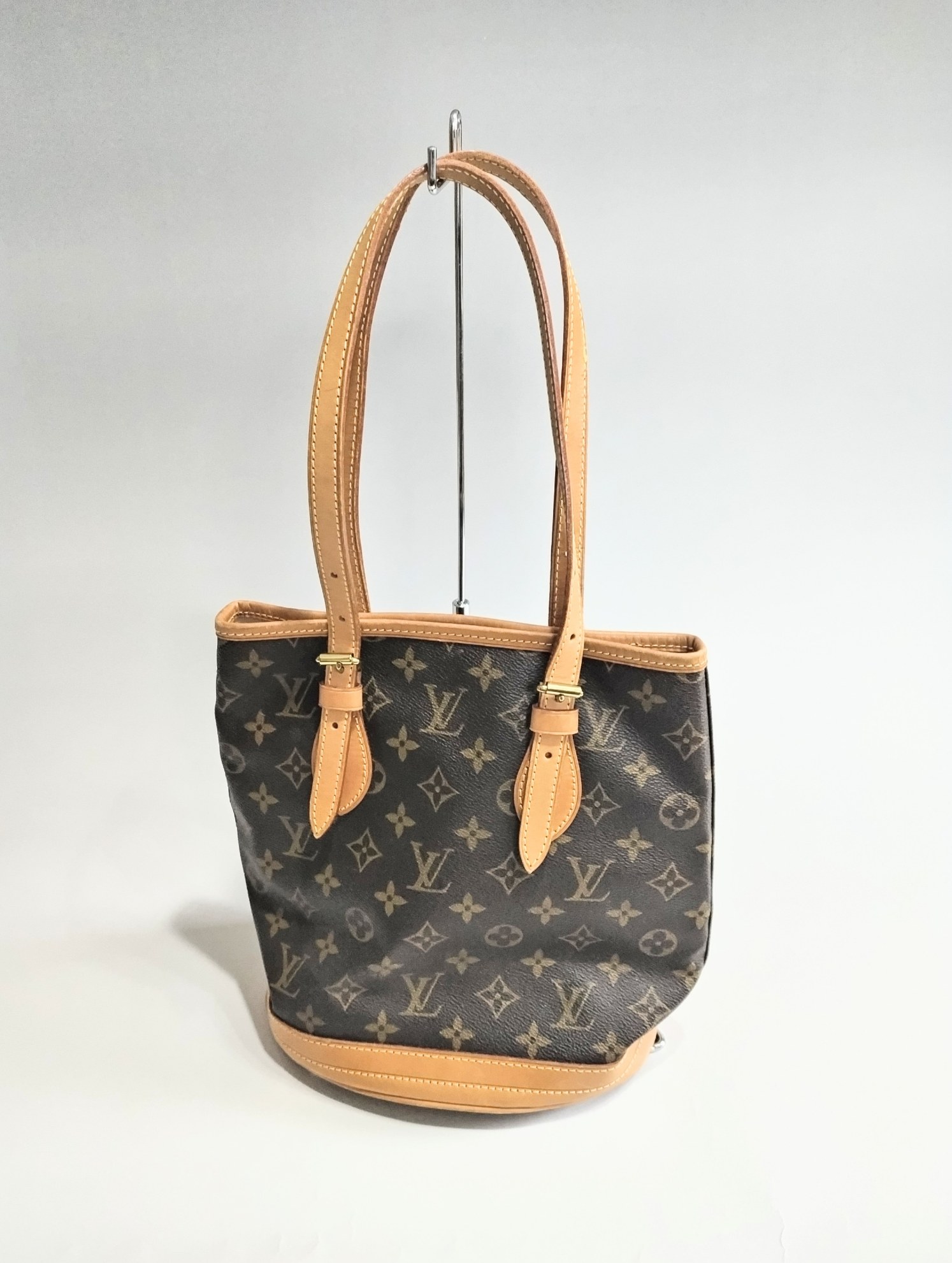 ルイ・ヴィトン バケツ