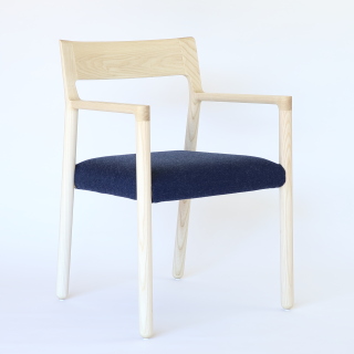 プードルアームチェア - 丸徳家具オンラインショップ-木の椅子専門店-