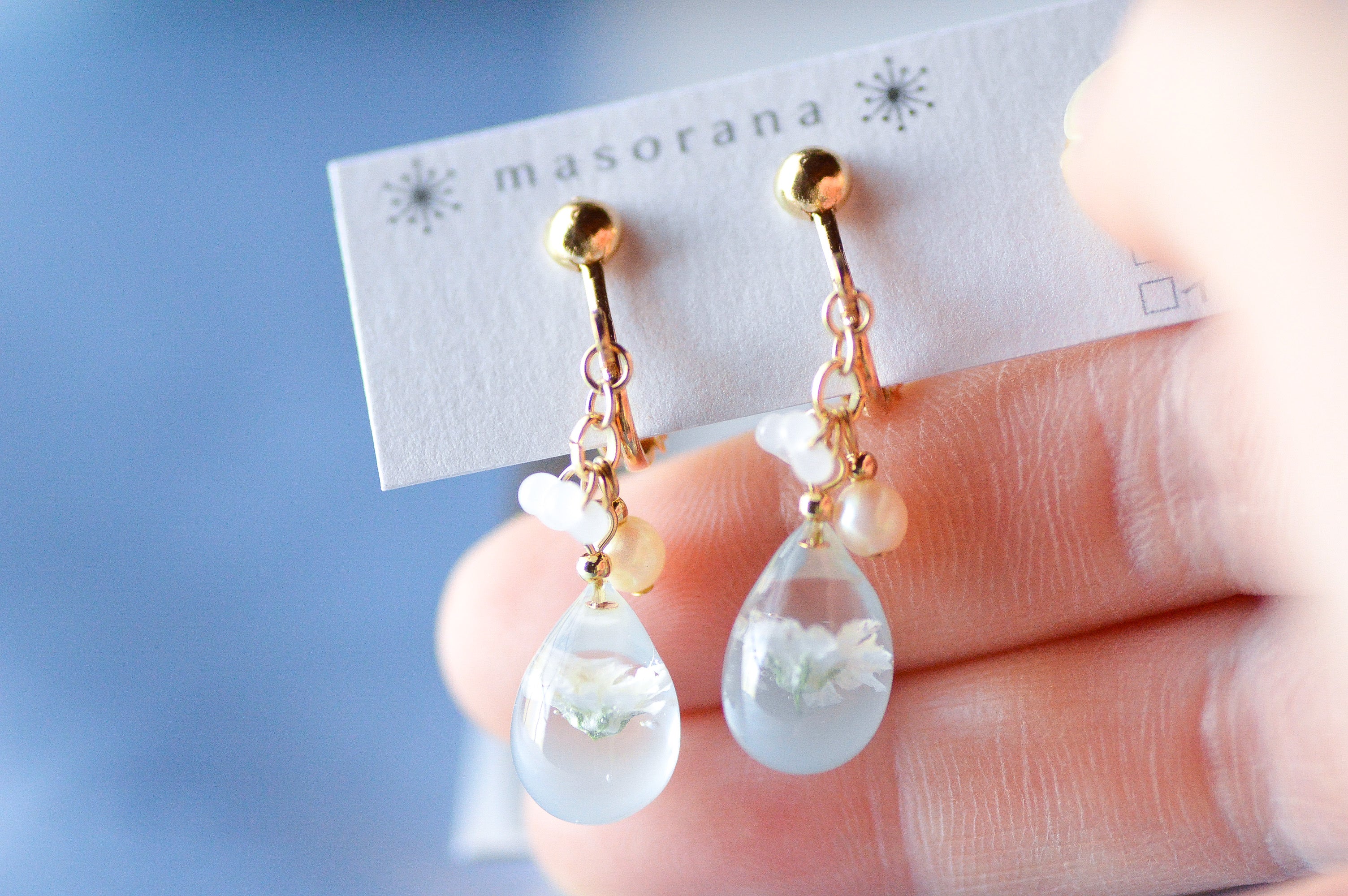 かすみ草の雫イヤリングorピアス – 宙フェス夜市