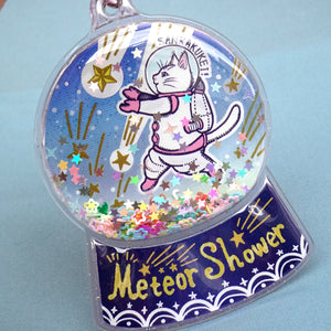 スノードーム風キーホルダー なんと三角 流星雨 – 宙フェス夜市