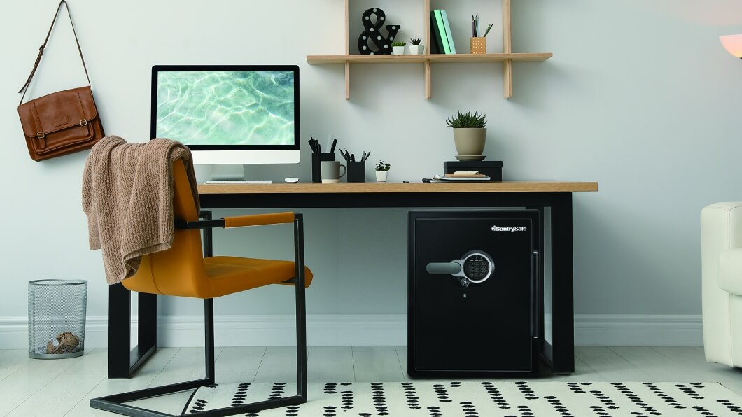 ◉※後右1006 未使用保管品 SentrySafe X031 金庫 保管庫 X031 | 製品