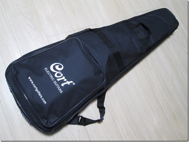 初心者向けのエントリーモデルだが弾きやすい Cort / G210FT TAB