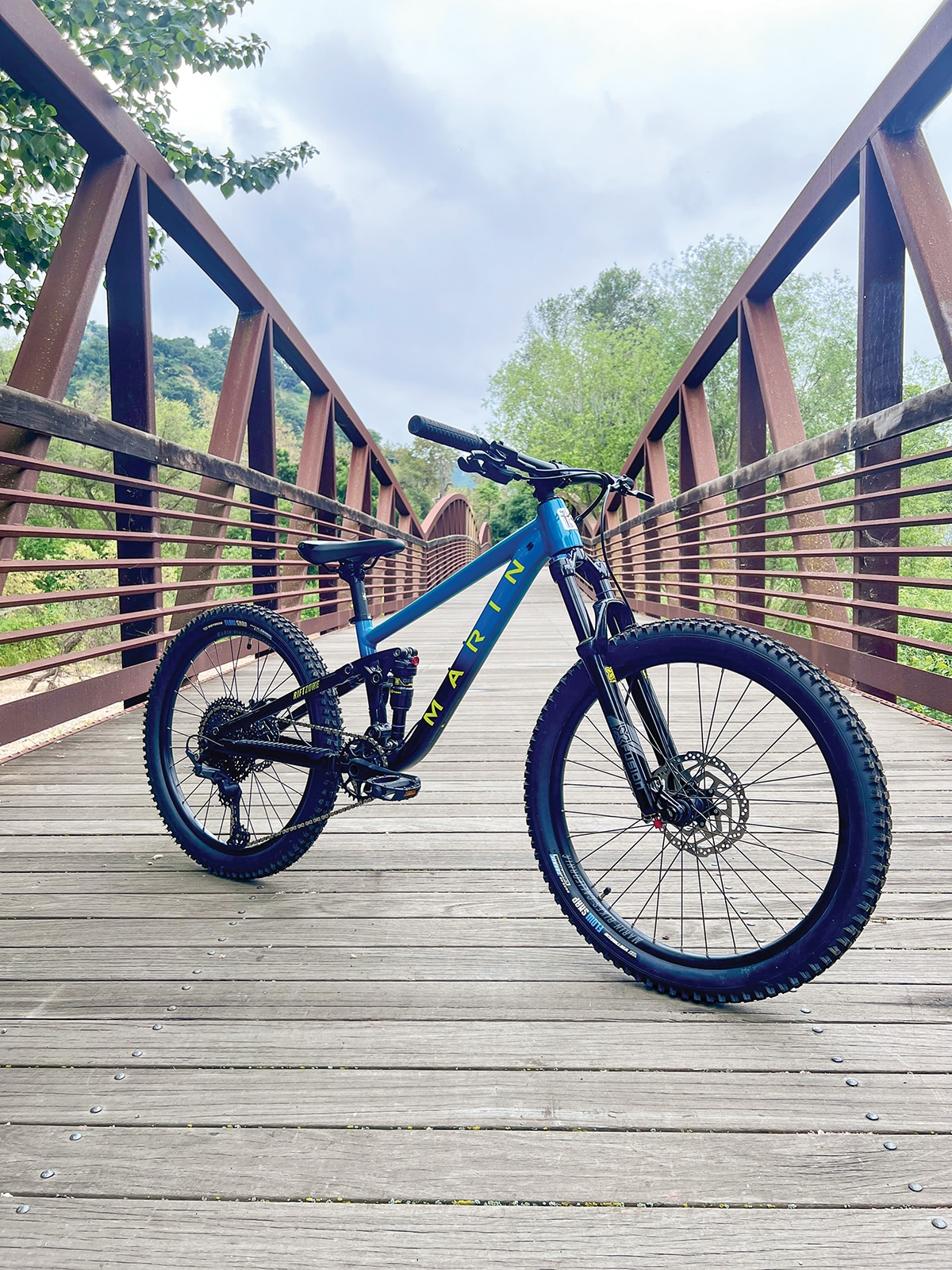 Marin Rift Zone Jr 24 Review: A Full-Suspension Trail Bike That