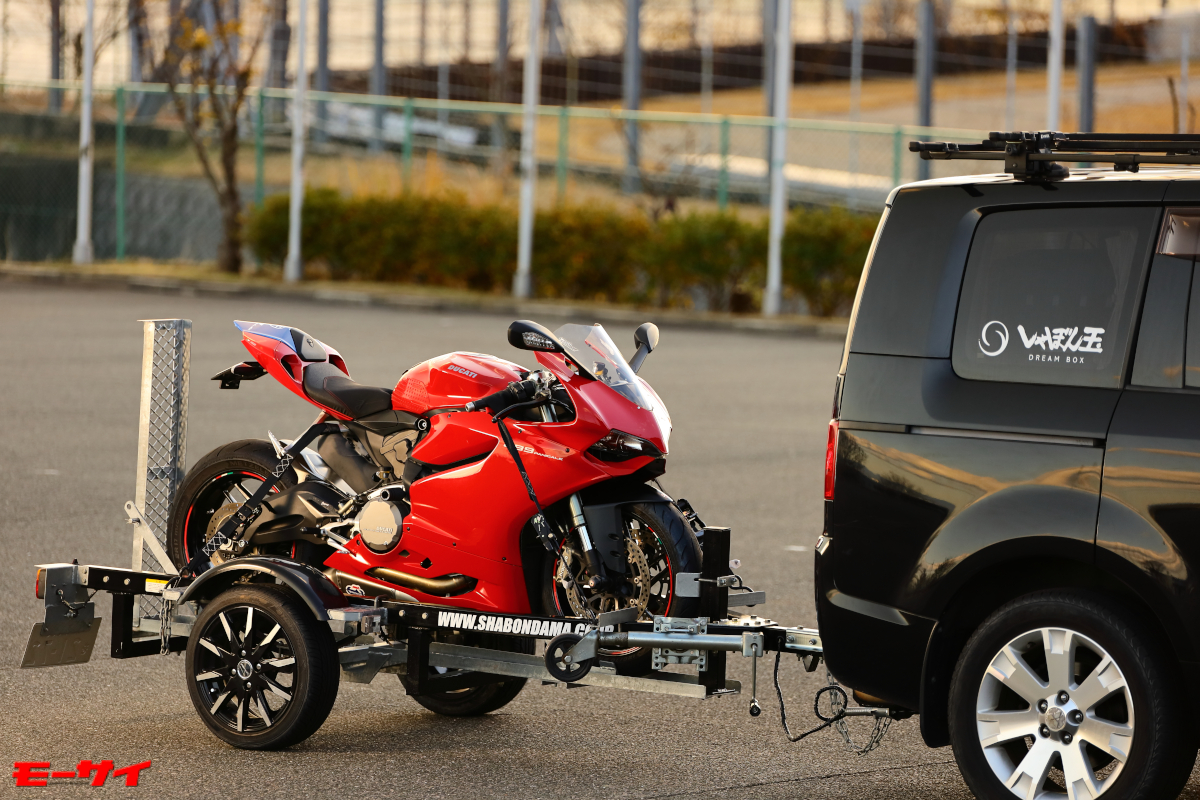 乗りたいときだけ乗る」には……バイクをトレーラーで持っていけばいい