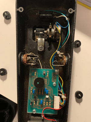 Modifying a Vox V847 – Me, myself and pedals
