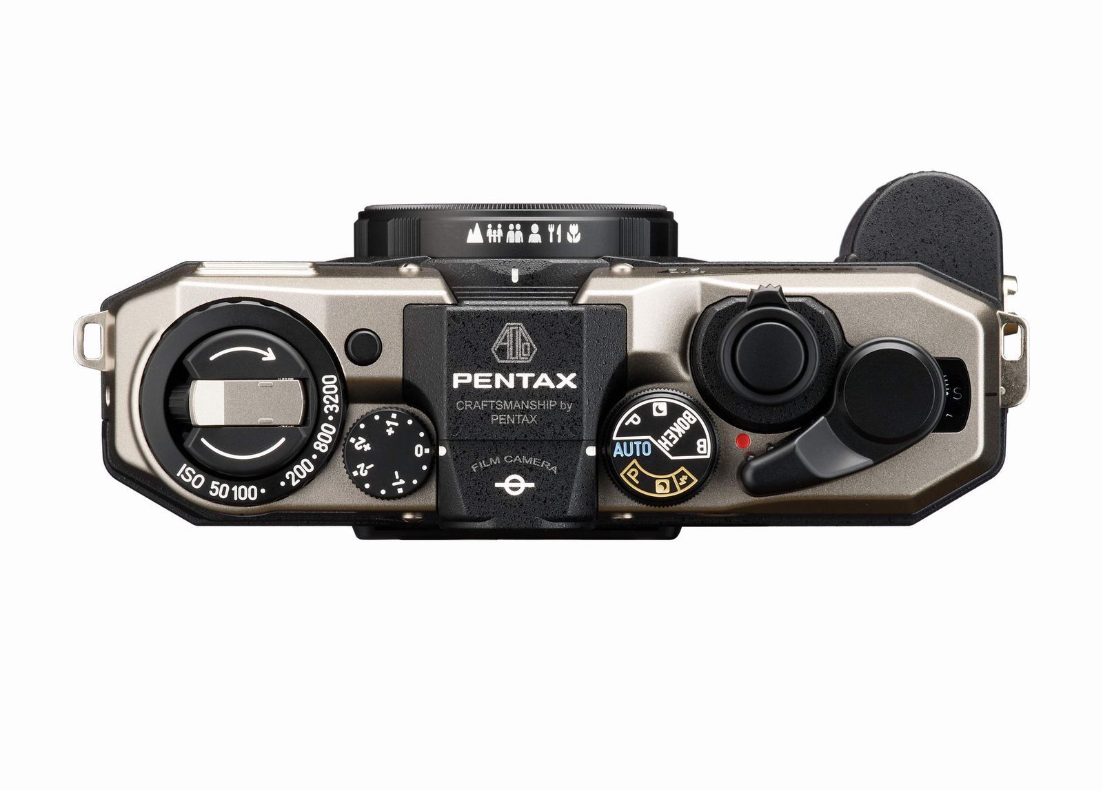 フィルムカメラに新モデル、「PENTAX 17」が担う次代への重責 | WIRED.jp