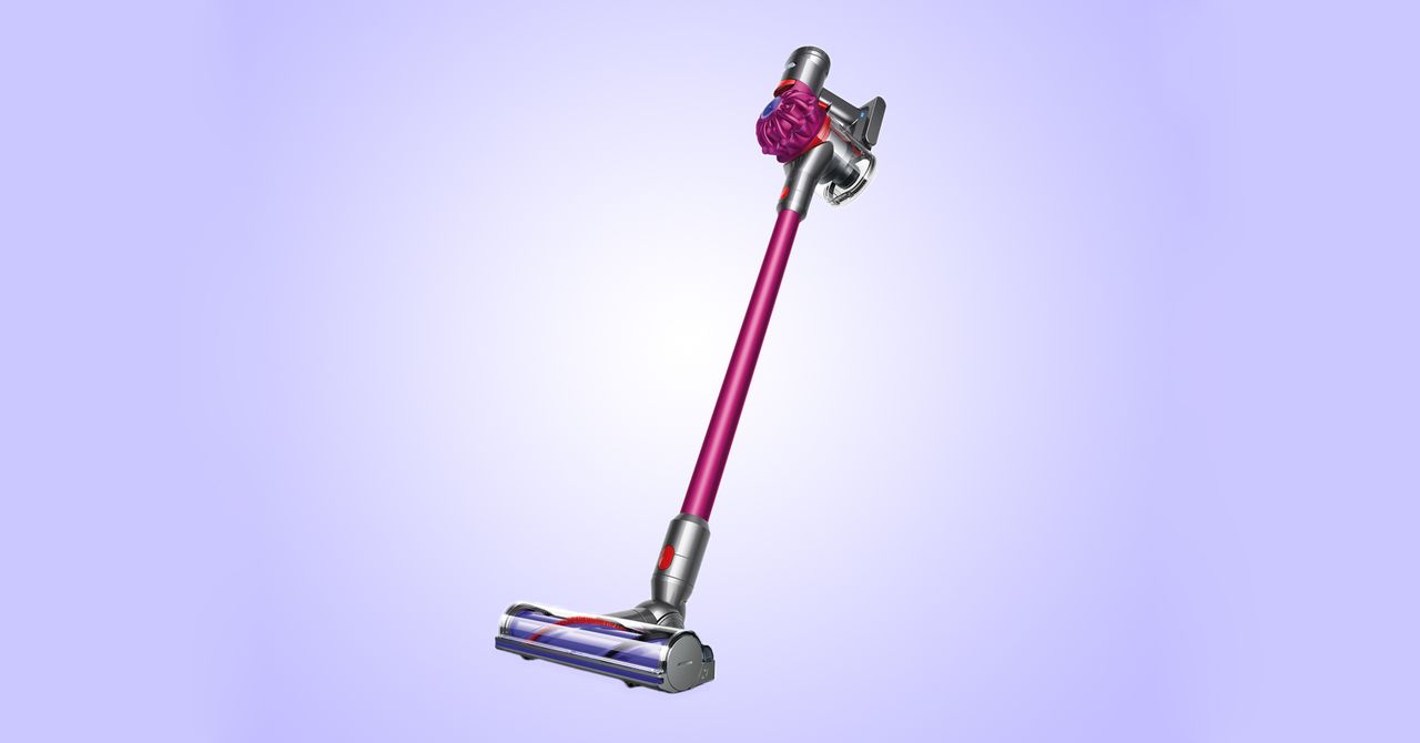 Dyson V7 Motorhead Cordless Vacuum Review: It's the Ace of Maids