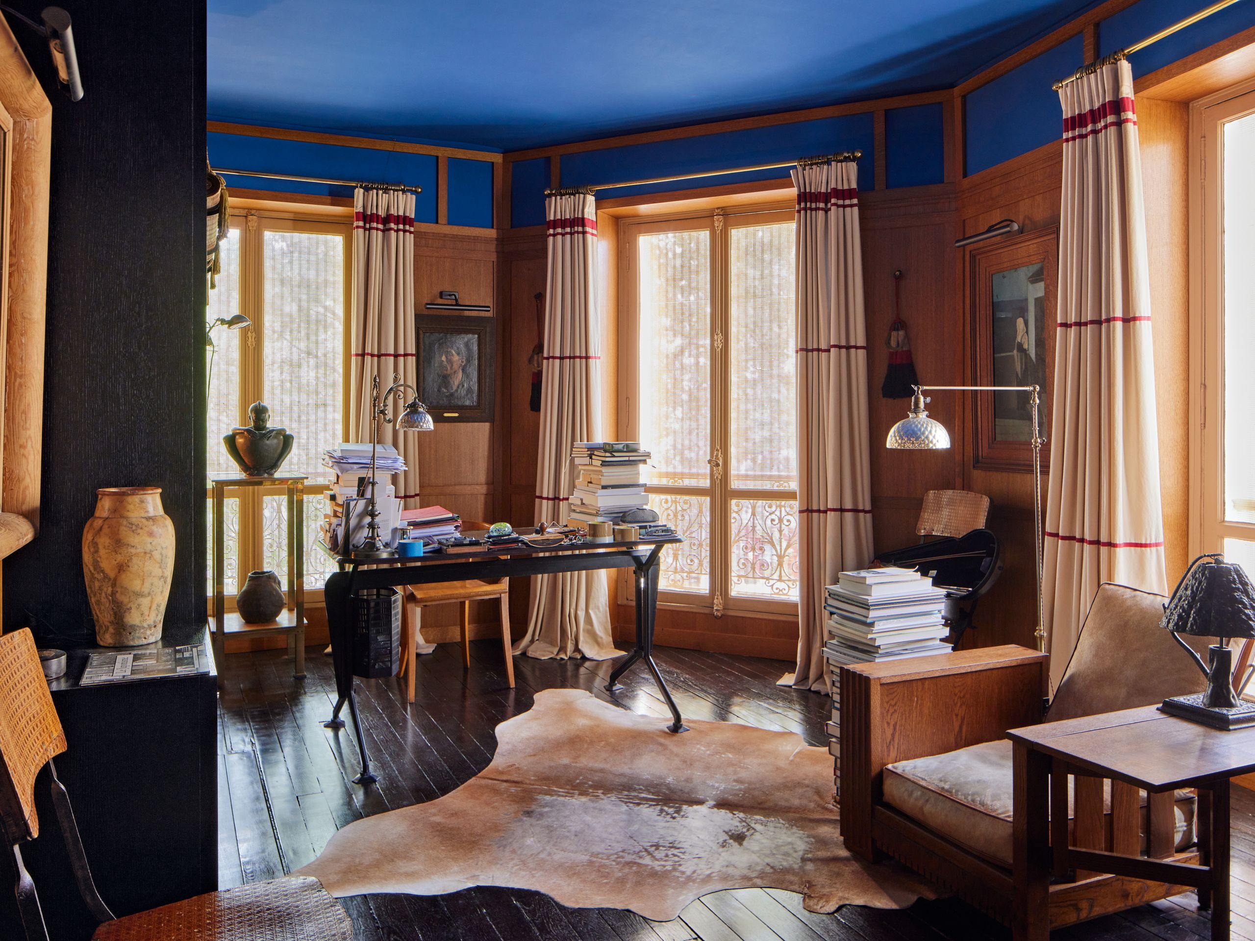 Marc-Antoine Patissier conjoins two apartments in Paris with a