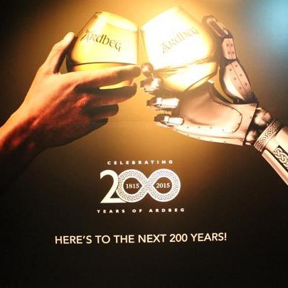 アードベッグ」、200周年記念ウイスキー「パーペチューム」発売 | GQ JAPAN