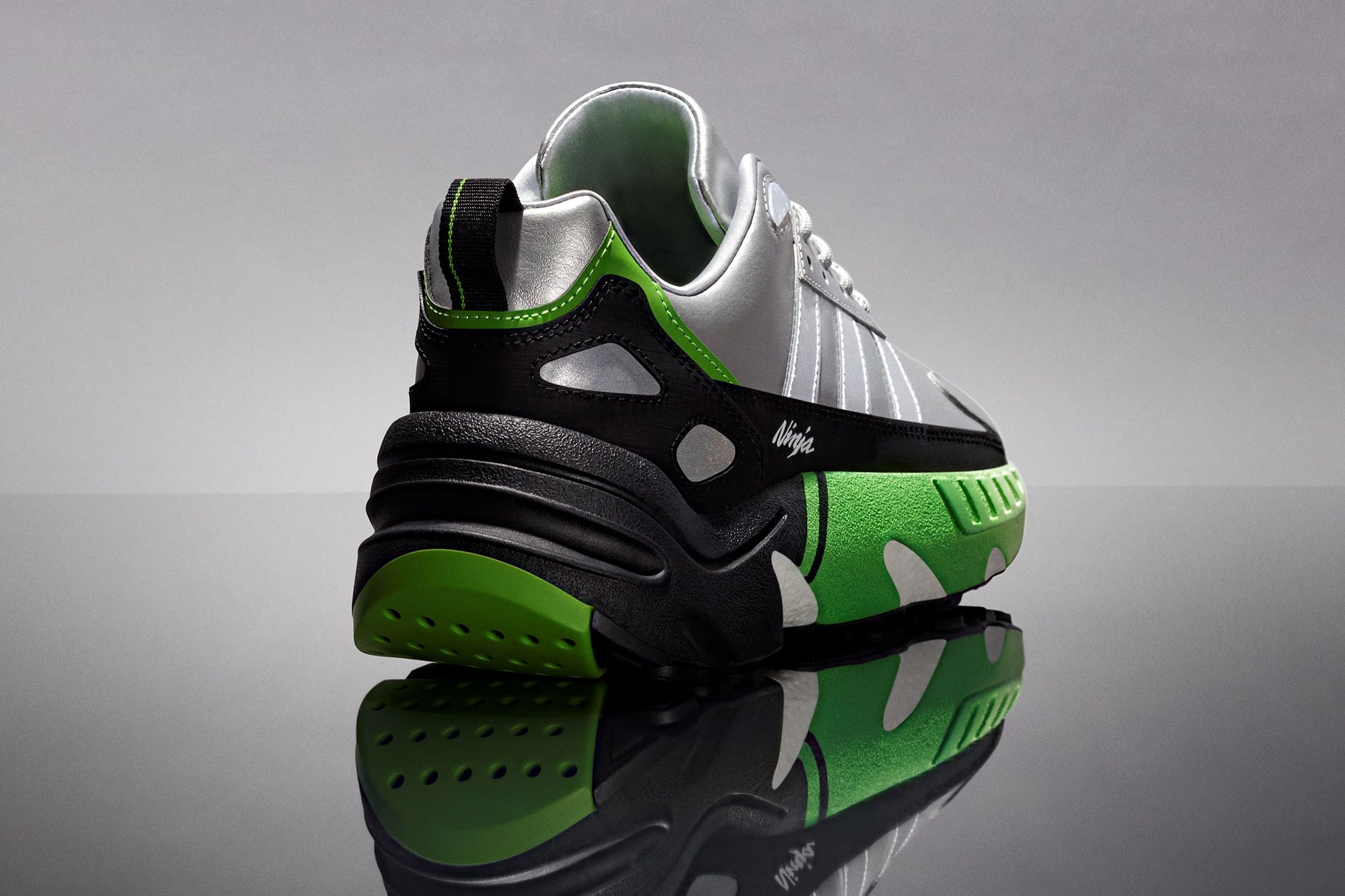 ギャラリー：カワサキとアディダスがふたたびタッグ！ スニーカー