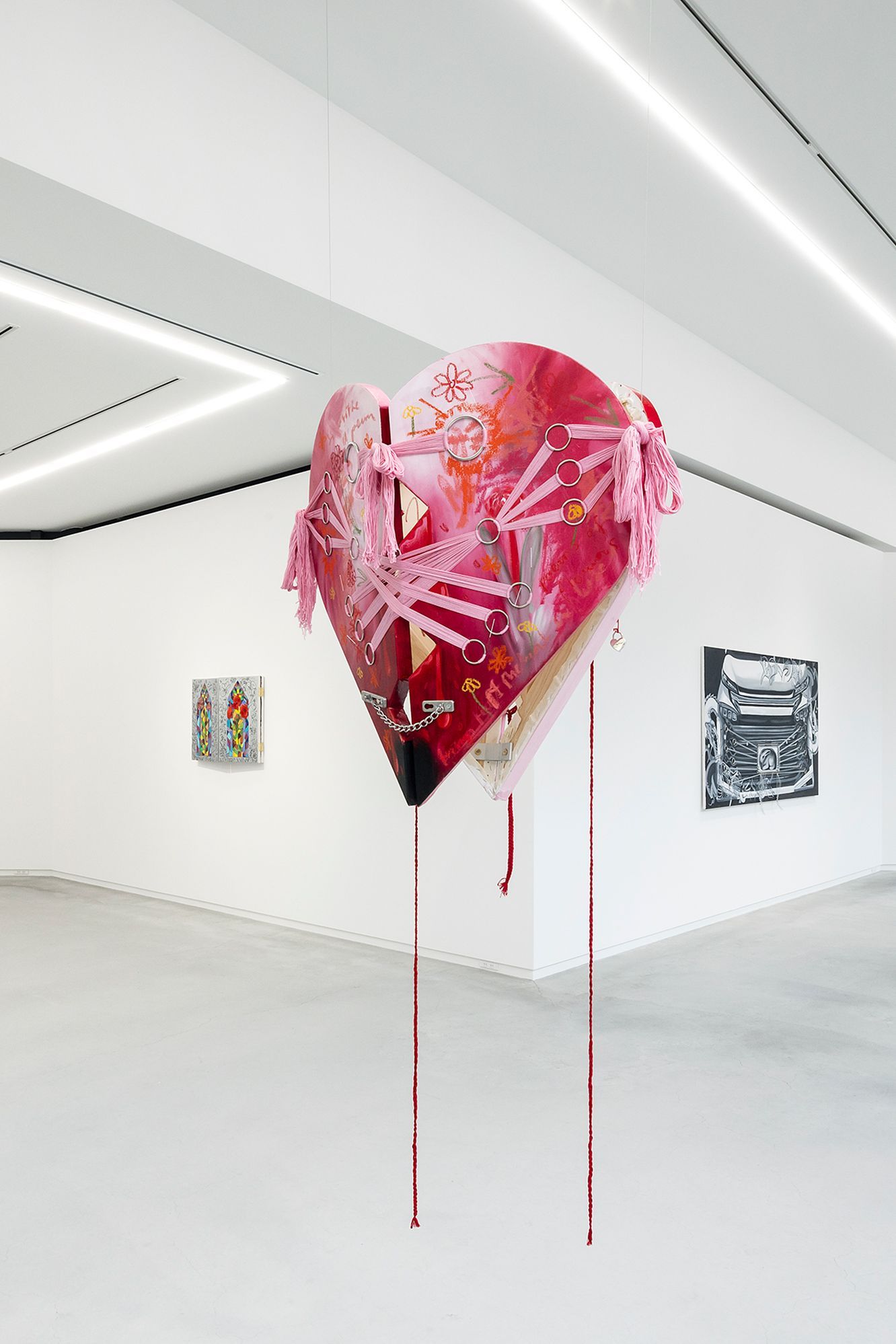 フリーダ・トランゾ・イエーガーが描く資本主義世界とニヒリズム | GQ