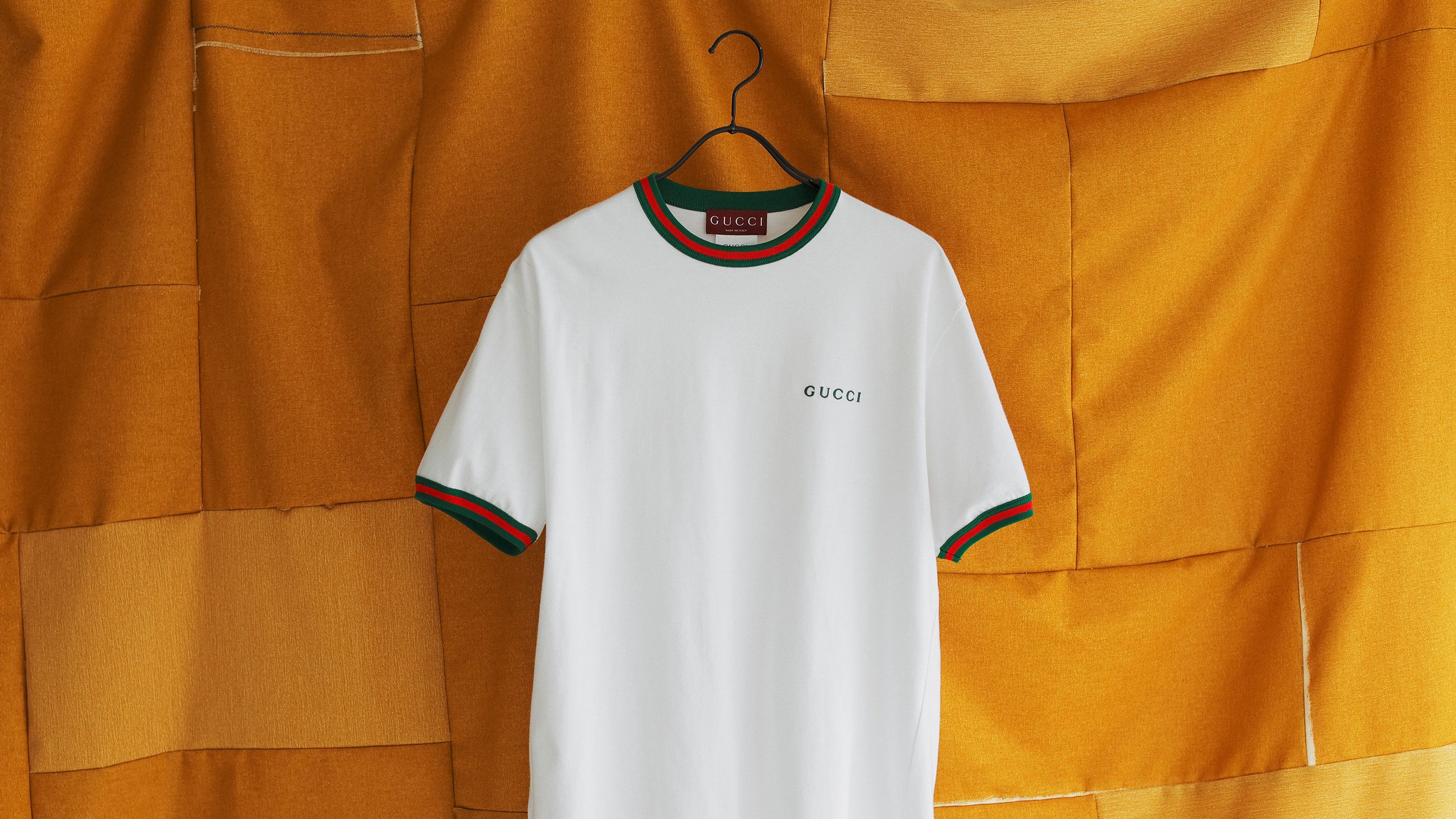 海の匂いとブランドの伝統を感じるグッチ──2025年夏のTシャツ