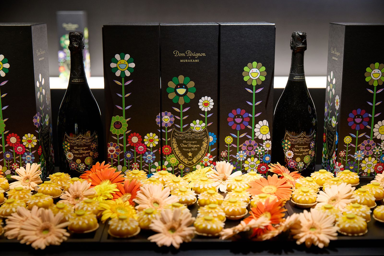 ドン ペリニヨンと村上隆のコラボが実現。「フラワー」モチーフの限定