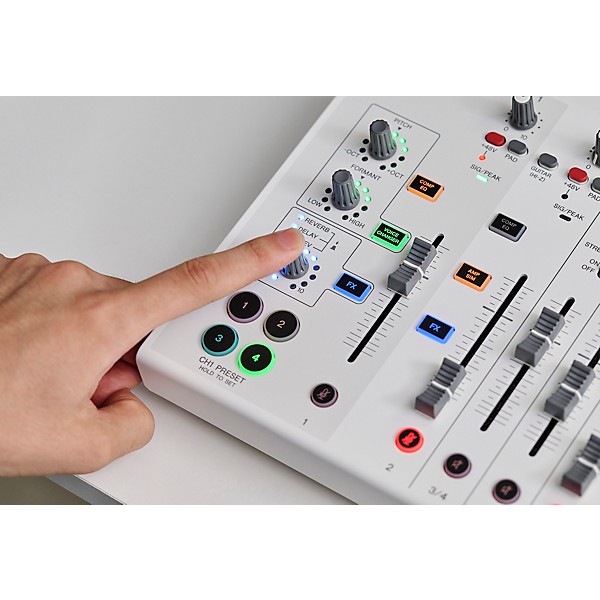 Yamaha AG08 8-Channel Mixer/USB Interface for Mac/PC White