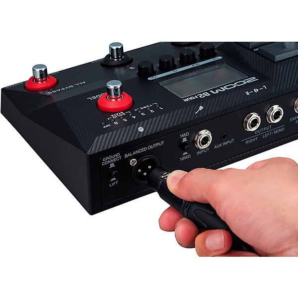 Zoom B2 Four Multi-Effects Processor for Bass Black | Guitar Center