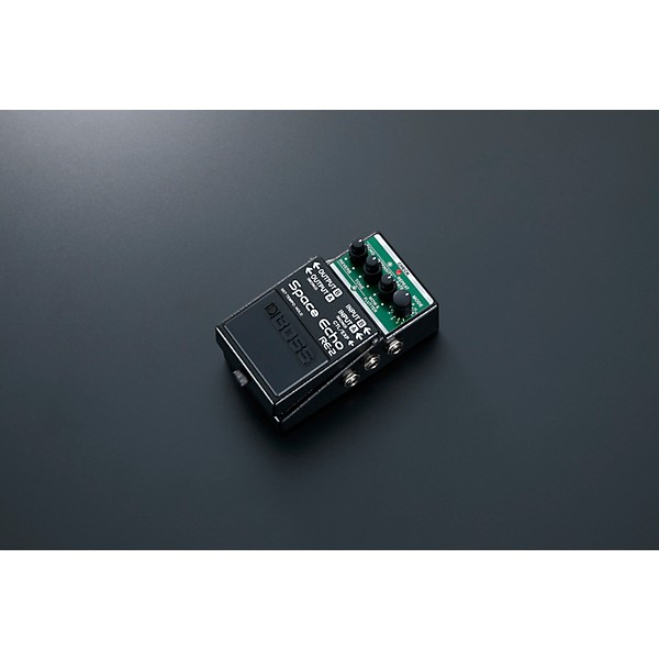 BOSS RE-2 Space Echo Effects Pedal Black | Guitar Center