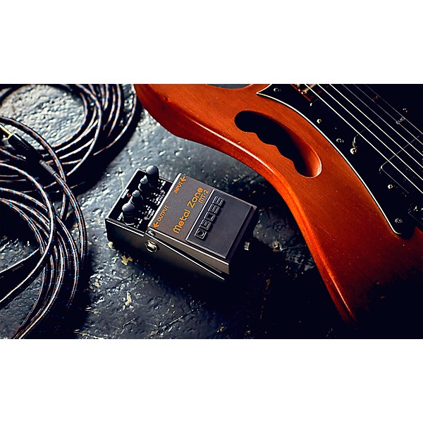 BOSS MT-2 Metal Zone Effects Pedal | Guitar Center