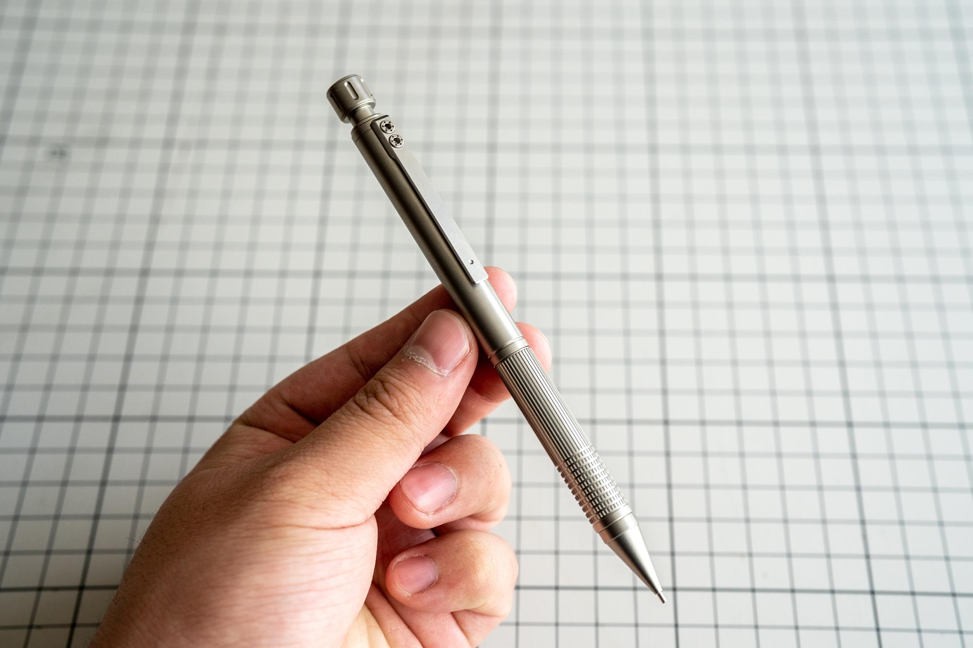 お高いけど納得のクオリティ。一生モノにふさわしいフルチタン製